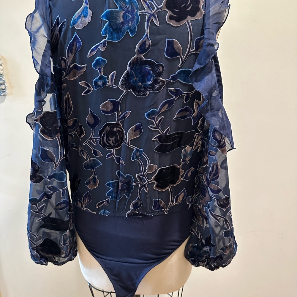Band of Gypsies Black Ruffled Flutter Sleeve Bodysuit - Picture 3 of 14